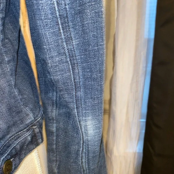 Jean Jacket - Picture 3 of 9